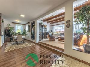 Prodej rodinného domu, Sazená, 225 m2