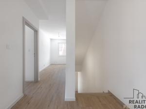 Prodej bytu 4+kk, Ostopovice, B. Němcové, 170 m2