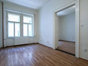 Pronájem bytu 2+1, Praha - Nové Město, V tůních, 70 m2