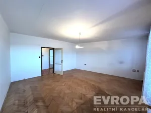 Prodej bytu 1+1, Plzeň - Východní Předměstí, náměstí Generála Píky, 48 m2