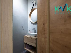 Prodej rodinného domu, Hájek, 228 m2