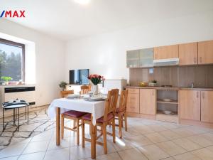 Prodej komerční nemovitosti, Kundratice, 770 m2