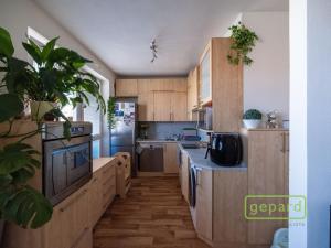 Prodej bytu 3+1, Přerov, Žerotínovo nám., 70 m2