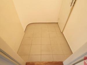 Pronájem bytu 1+kk, Praha - Nusle, Sdružení, 28 m2