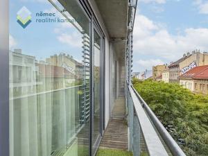 Pronájem bytu 1+kk, Praha - Karlín, Křižíkova, 48 m2
