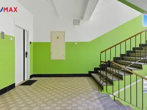 Prodej bytu 2+1, Karlovy Vary, K. Čapka, 57 m2