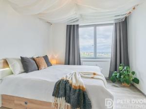 Prodej bytu 4+kk, Praha - Řepy, Kutrovická, 119 m2