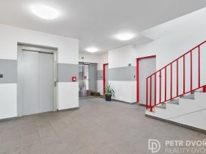 Prodej bytu 4+kk, Praha - Řepy, Kutrovická, 119 m2