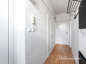 Pronájem bytu 2+kk, Praha - Krč, Za Zelenou liškou, 50 m2
