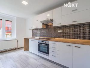 Prodej bytu 1+1, Karlovy Vary, Lipová, 35 m2