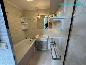 Pronájem bytu 3+1, Sokolov, Jelínkova, 55 m2