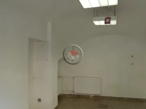 Pronájem obchodního prostoru, Moravské Budějovice, nám. ČSA, 15 m2