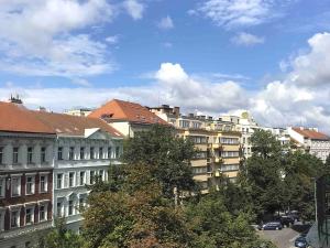Pronájem bytu 1+kk, Praha - Bubeneč, Ovenecká, 33 m2