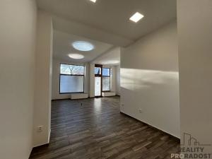 Pronájem obchodního prostoru, Ostrava, Macharova, 75 m2