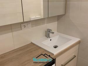 Prodej bytu 2+1, Holešov, 45 m2