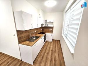 Pronájem bytu 1+kk, Plzeň - Jižní Předměstí, Na Jíkalce, 36 m2
