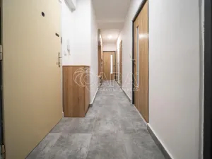 Pronájem bytu 3+1, Pardubice - Bílé Předměstí, Na Drážce, 68 m2