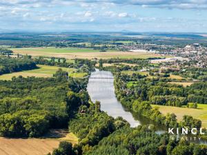 Prodej komerčního pozemku, Semice, 1554 m2