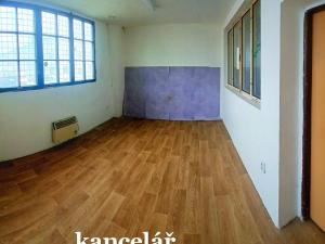 Pronájem skladu, Jílové u Prahy, Masarykovo náměstí, 1000 m2