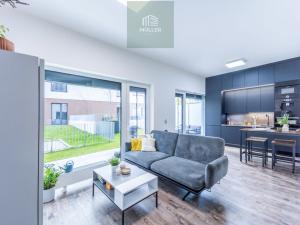 Pronájem bytu 1+kk, Praha - Strašnice, Štěchovická, 39 m2