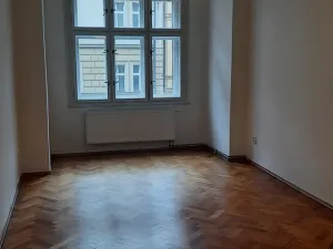 Pronájem bytu 2+1, Praha - Smíchov, Grafická, 57 m2