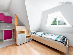 Prodej vily, Doksy - Staré Splavy, Lázeňský vrch, 535 m2