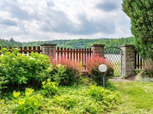 Prodej rodinného domu, Jevany, U Rybníka, 205 m2