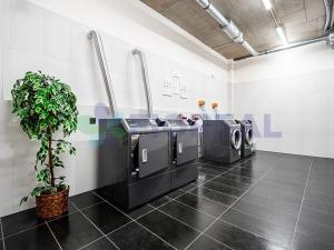 Prodej bytu 1+kk, Praha - Smíchov, Grafická, 35 m2