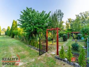 Prodej zahrady, Rybitví, 185 m2