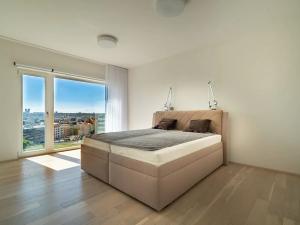 Pronájem bytu 4+kk, Praha - Smíchov, Gabrielská, 177 m2