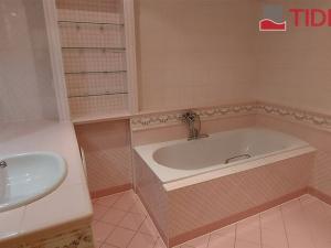 Pronájem bytu 2+kk, Praha, Pod Hybšmankou, 76 m2