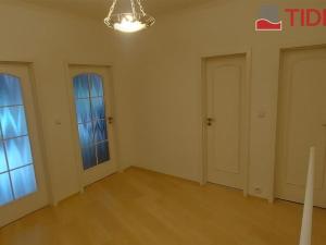 Pronájem bytu 2+kk, Praha, Pod Hybšmankou, 76 m2