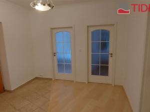 Pronájem bytu 2+kk, Praha, Pod Hybšmankou, 76 m2