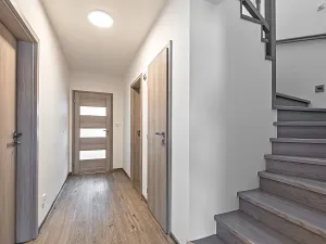 Prodej rodinného domu, Světice, Na Žlábku, 162 m2