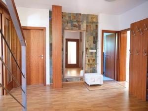 Pronájem rodinného domu, Statenice, 280 m2