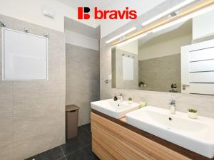 Prodej bytu 3+kk, Holubice, 81 m2