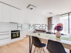 Pronájem bytu 2+kk, Praha - Holešovice, Komunardů, 59 m2