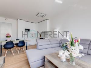 Pronájem bytu 2+kk, Praha - Holešovice, Komunardů, 59 m2