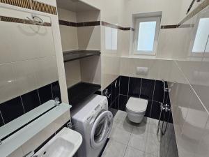 Prodej bytu 2+1, Mariánské Lázně, Hlavní třída, 102 m2