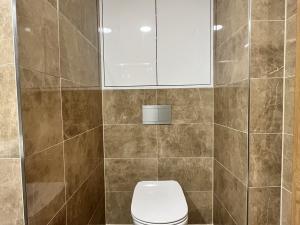 Pronájem bytu 2+kk, Praha - Hlubočepy, Kurandové, 42 m2