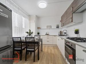 Prodej bytu 3+1, Nová Paka, K Hájku, 74 m2
