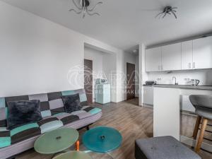 Pronájem bytu 2+kk, Praha, 48 m2