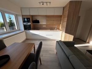 Pronájem bytu 3+kk, Praha - Satalice, Za školkou, 56 m2