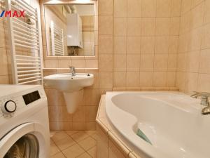 Pronájem bytu 3+kk, Hradec Králové - Svobodné Dvory, Jabloňová, 80 m2