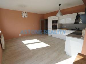 Pronájem bytu 2+kk, Praha - Stodůlky, Svitákova, 66 m2