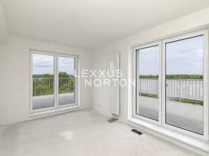 Prodej bytu 4+kk, Praha - Hostavice, Českobrodská, 115 m2