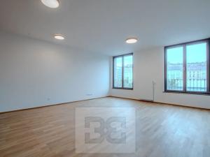 Prodej bytu 1+kk, Praha - Smíchov, Toyen, 39 m2