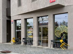 Prodej bytu 1+kk, Praha - Smíchov, Toyen, 39 m2