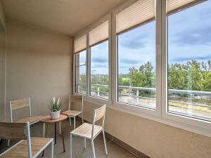 Pronájem bytu 2+kk, Praha - Holešovice, Na Maninách, 62 m2