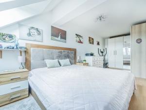 Prodej bytu 3+kk, Jinočany, Mirešická, 90 m2